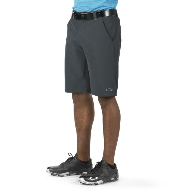 oakley take 2.5 golf short