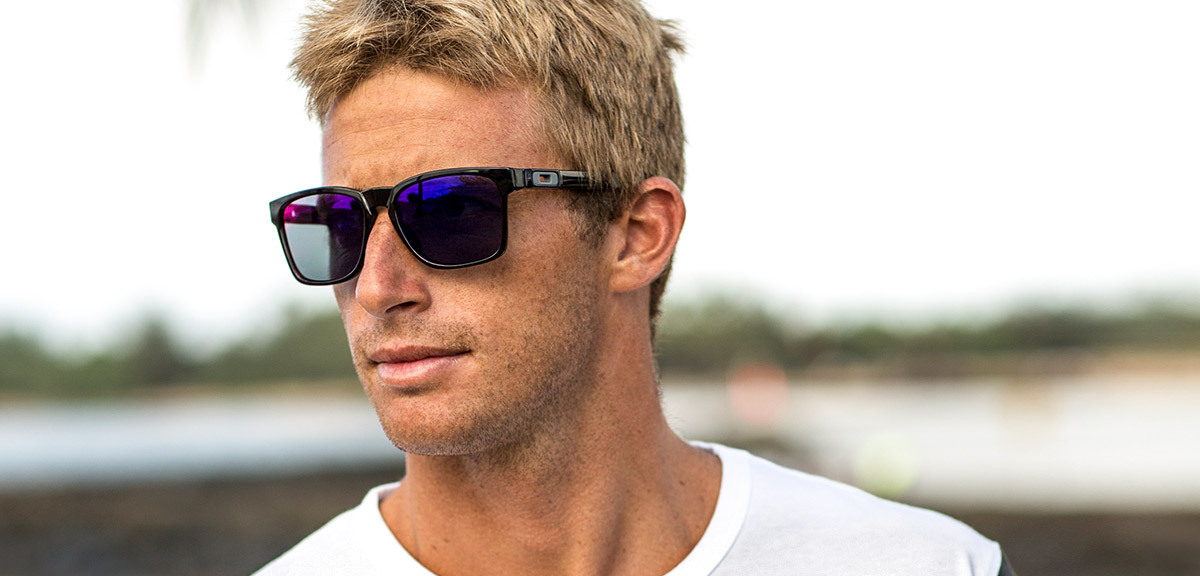 oakley surfing sunglasses